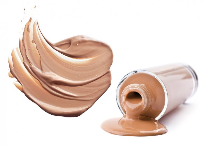 Cómo quitar manchas de maquillaje | Soluciones para la ropa Cómo quitar manchas de maquillaje | Soluciones para la ropa