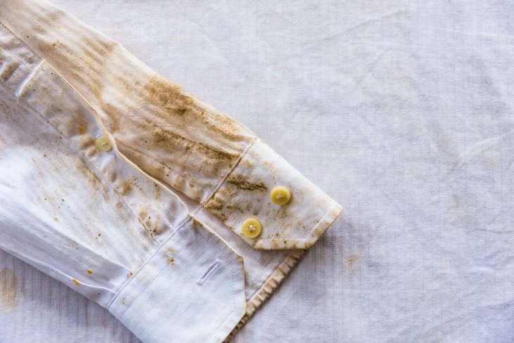 Lírico armario Hay una necesidad de Quitar manchas del cuello de las camisas | Soluciones para la ropa Lírico armario Hay una necesidad de Quitar manchas del cuello de las camisas | Soluciones para la ropa