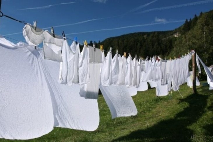Ropa blanco 2025